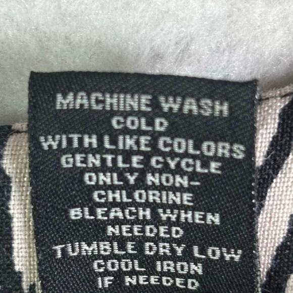 ROBERTLOUIS Women’s Blouse Size XL - Picture 7 of 10